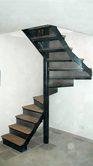 ESCALIER MARCHES BOIS