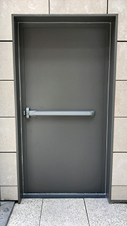 PORTE DE SECOURS VUE INTERIEURE