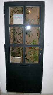 PORTE VITREE AVEC JOINTS